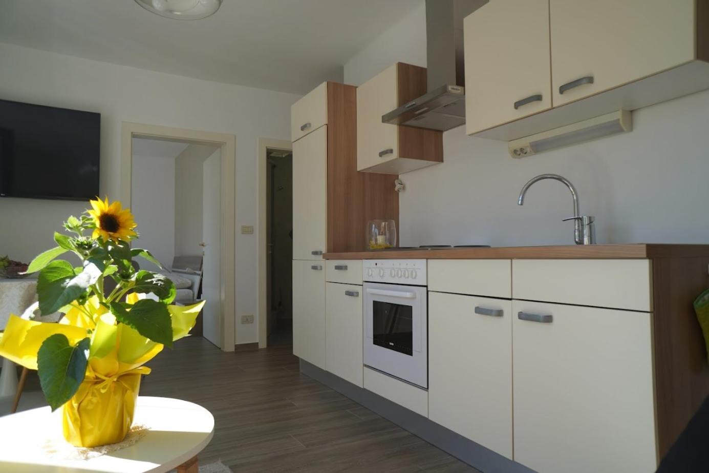 Apartment Roma Merano Exteriör bild